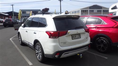 MITSUBISHI OUTLANDER STATIONWAGON 2021-2022